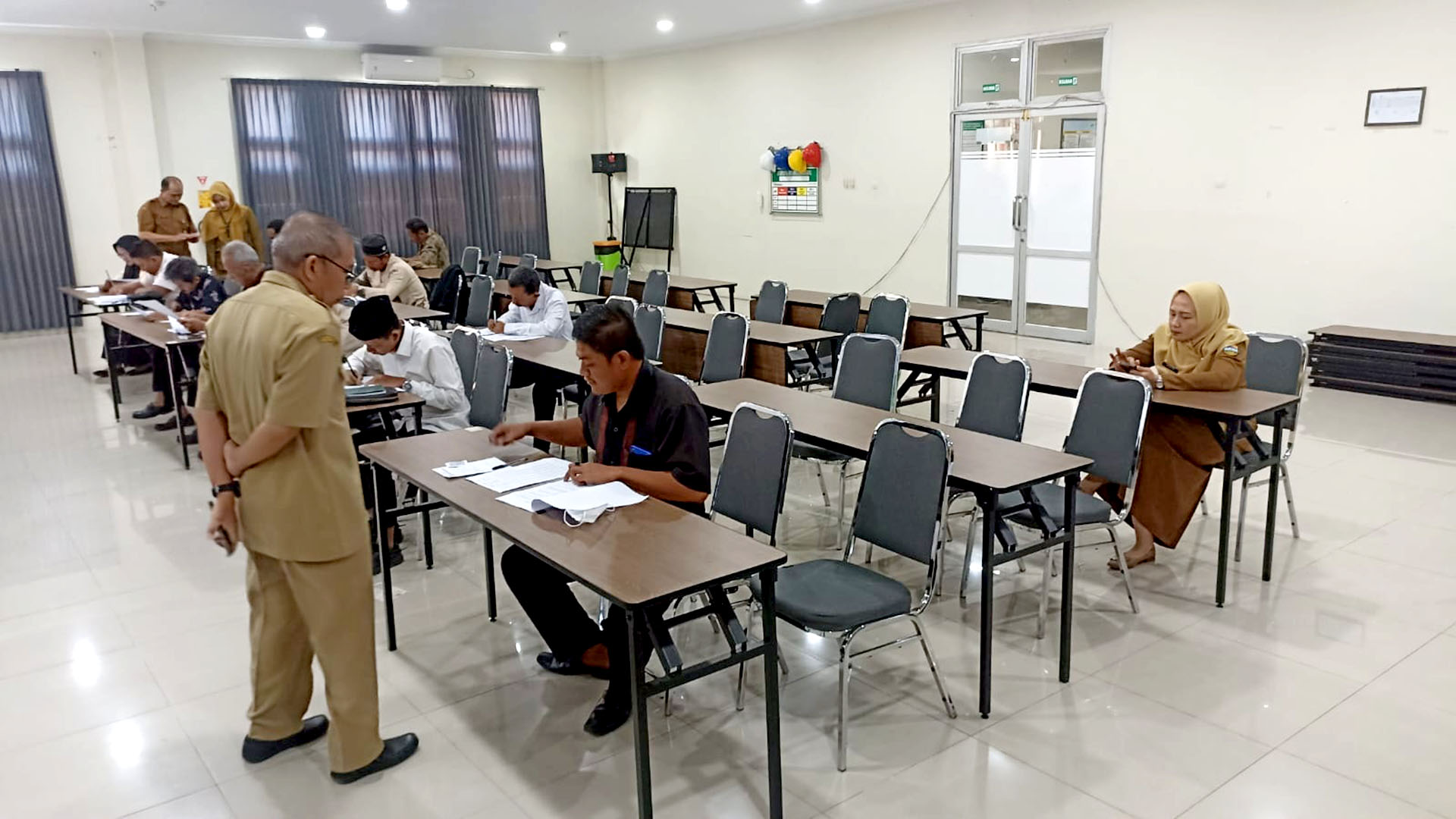 DPMD Kabupaten Tasikmalaya Gelar Psikotes Bakal Calon Kades PAW Desa Sukajadi dan Mandalagiri